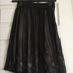 💫🖤H&M Black Lace Tulle Skirt🖤💫